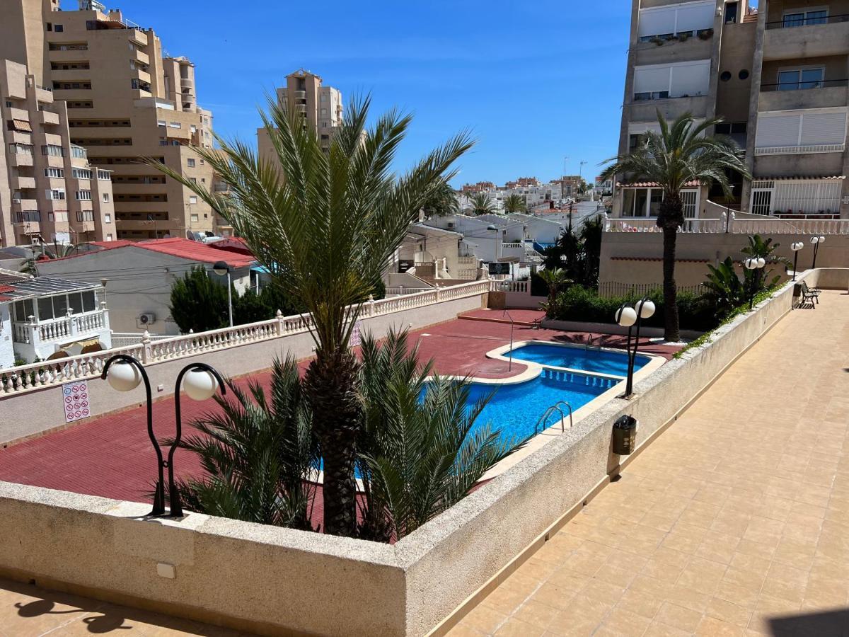 Apartment In La Mata Gabriele Торевьиа Экстерьер фото