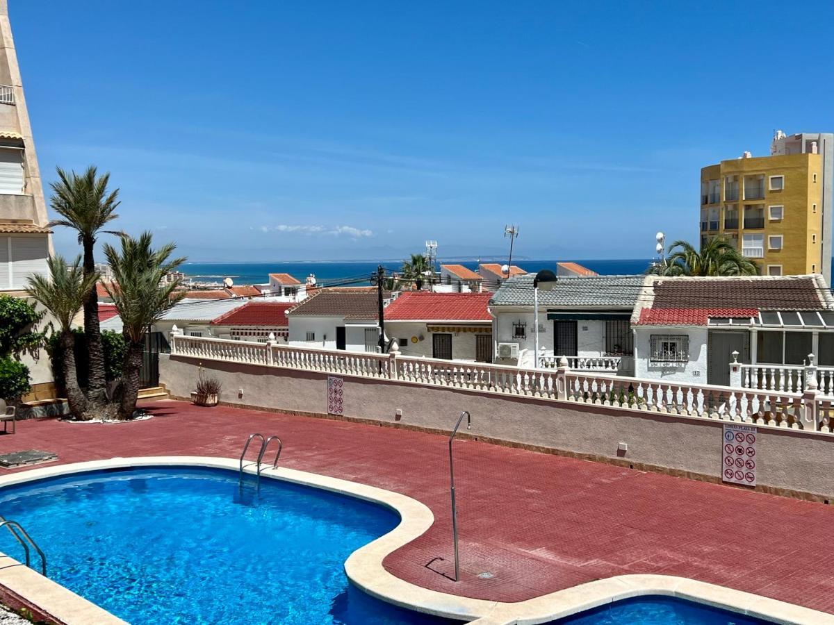 Apartment In La Mata Gabriele Торевьиа Экстерьер фото