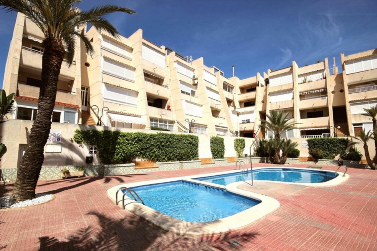 Apartment In La Mata Gabriele Торевьиа Экстерьер фото